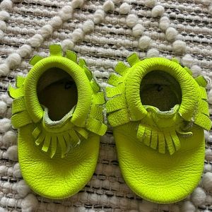 Freshly Picked Mocs - Fluorescent Yellow - size 2